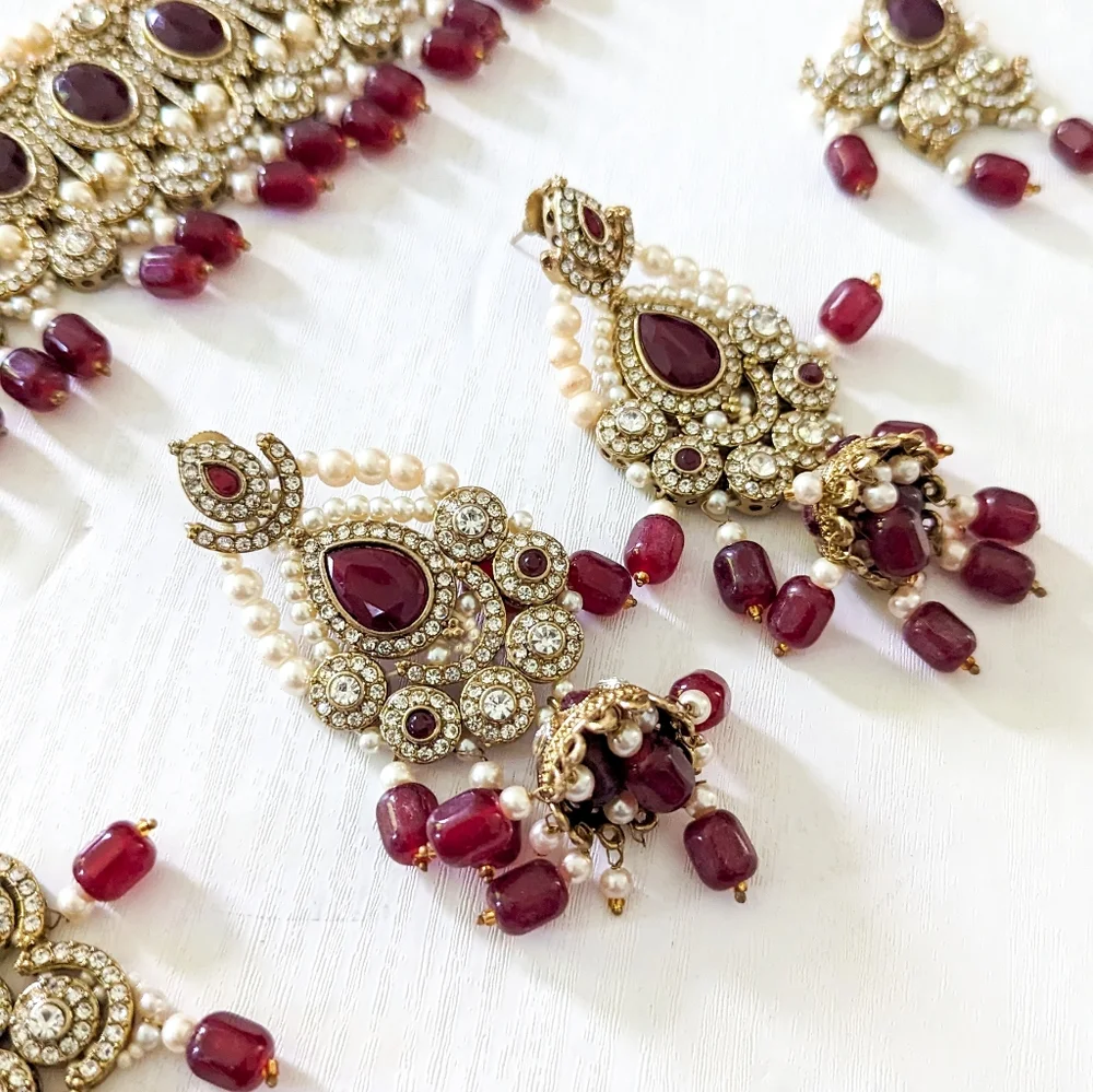 Indian Pakistani Bridal Jewelry Set, 5-Piece - Maroon / Pearl - Picture 4 of 11